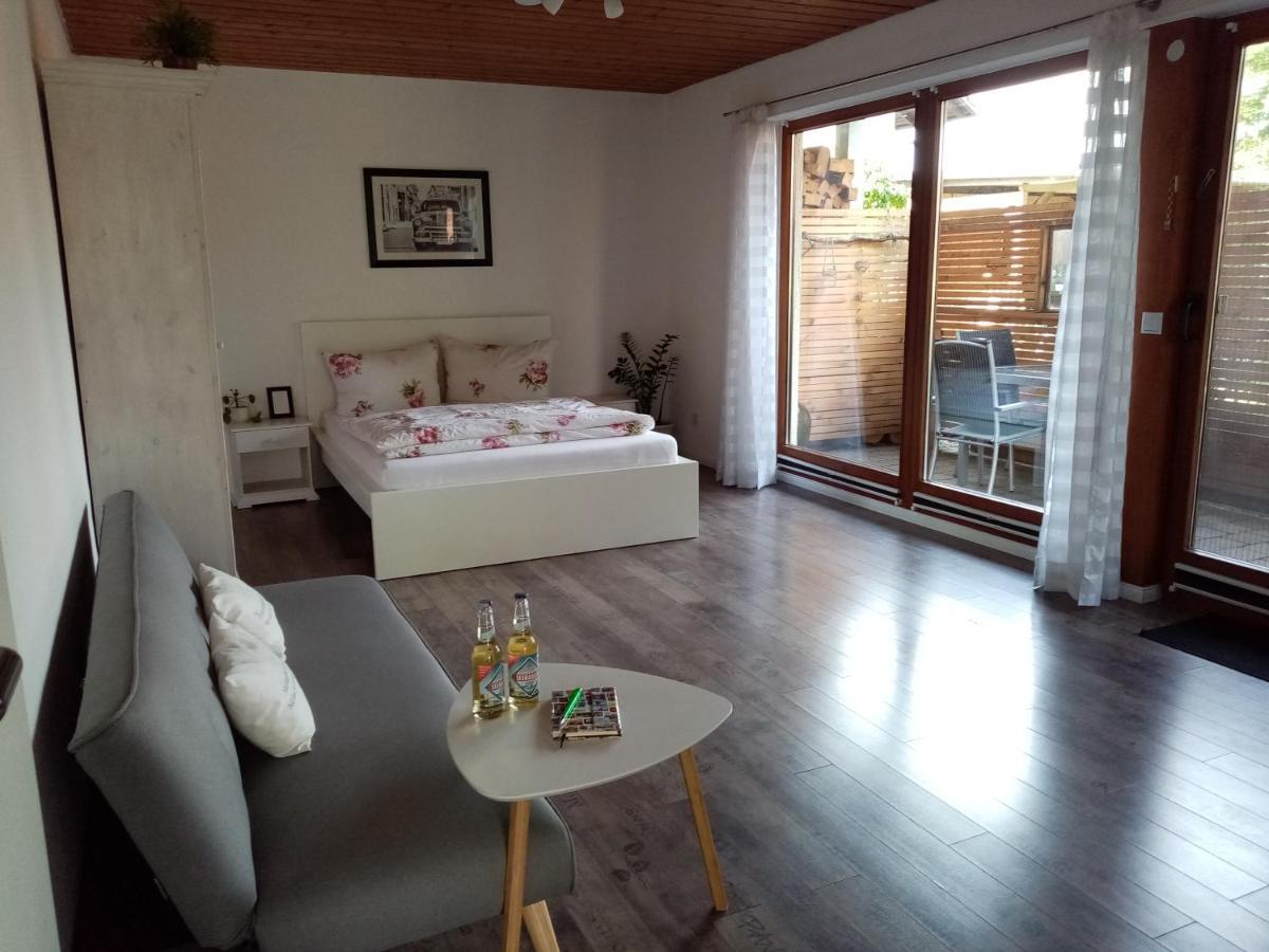 Schoene Einzimmer Wohnung Zwischen Bodensee Und Allgaeu Neukirch  ภายนอก รูปภาพ