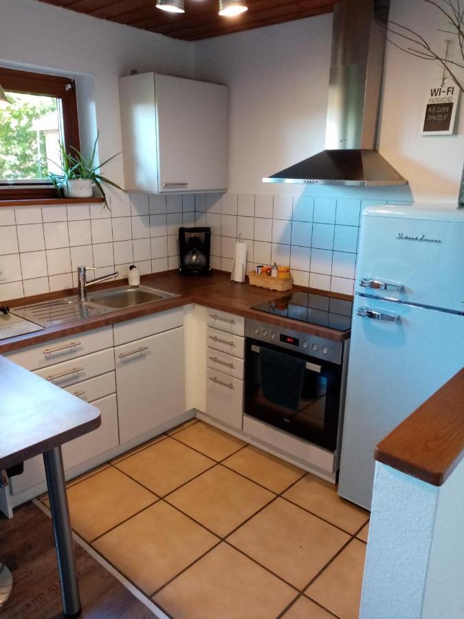 Schoene Einzimmer Wohnung Zwischen Bodensee Und Allgaeu Neukirch  ภายนอก รูปภาพ