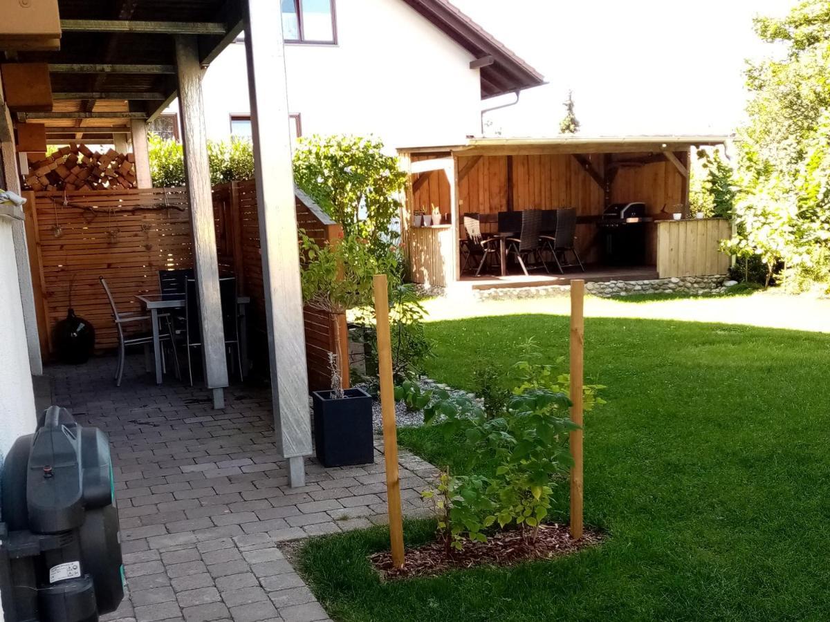 Schoene Einzimmer Wohnung Zwischen Bodensee Und Allgaeu Neukirch  ภายนอก รูปภาพ